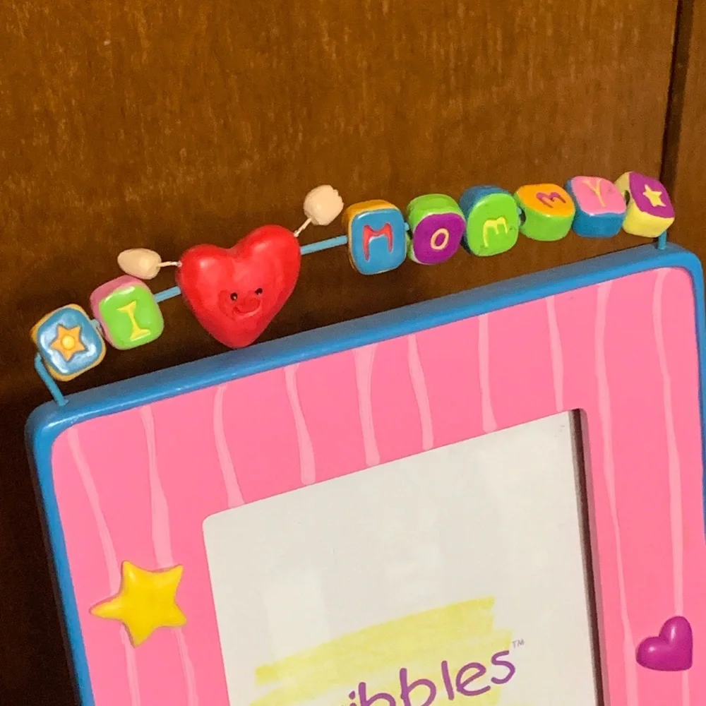 Russ - Vibrate Pink and other rainbow colors,Picture Frame, “I Love Mommy this …